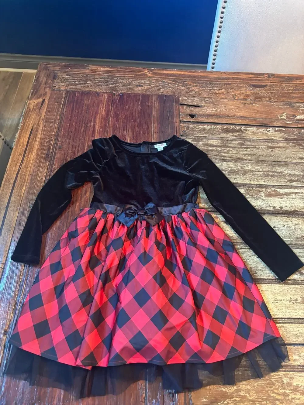 Cat & Jack Girl's Black & Red Velvet Plaid Dress Buffalo Check Size M (7/8)